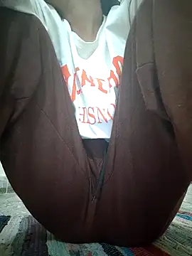 Snapshot of Aaradhna-_hoy chatting on May 2026 04:18:02 AM Aaradhna- hoy online show from May 2026 04:18:02 AM