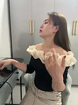 Llabi2k online show from February 2026 07:43:01 PM