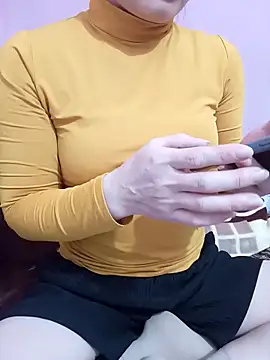 Phoebe-e online show from February 2026 01:38:01 PM