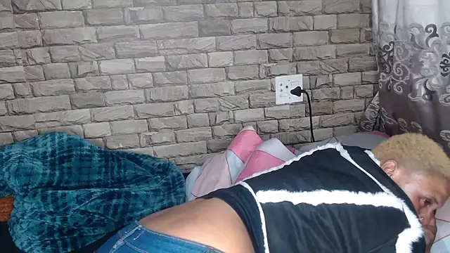 liztaylor online show from April 2026 07:05:02 PM