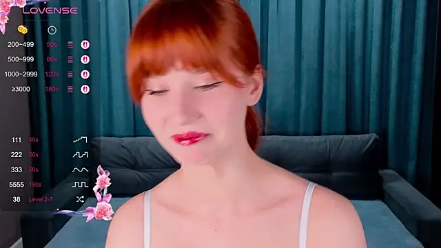 CatherineCummi online show from April 2026 08:08:01 AM