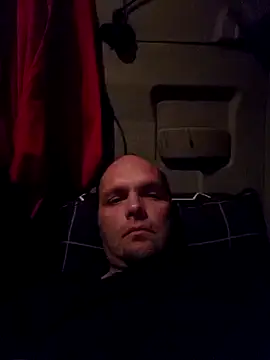 Ivan9999k online show from February 2026 07:18:01 PM