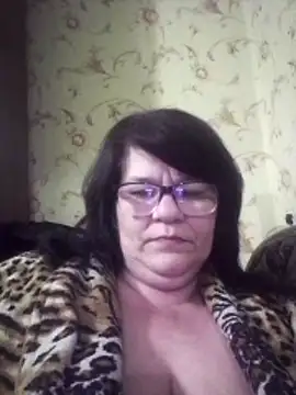 NysiOlsen online show from April 2026 08:42:02 PM