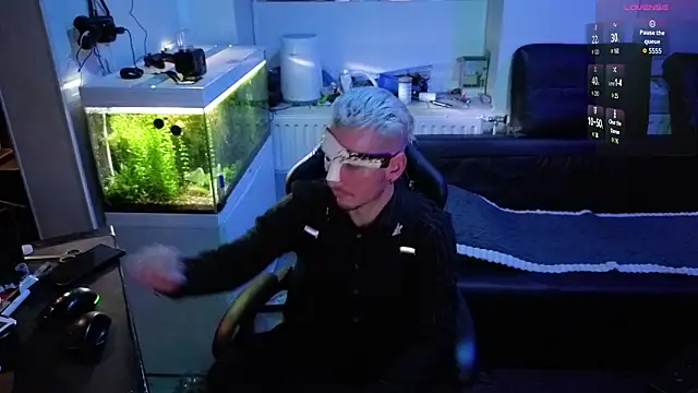 Rayzel White online show from January 2026 09:24:01 PM