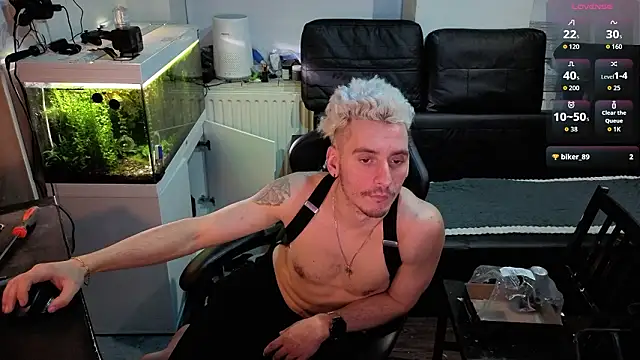 Rayzel White online show from February 2026 09:24:01 PM