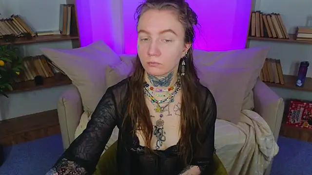 Lappyloo online show from January 2026 02:15:01 AM