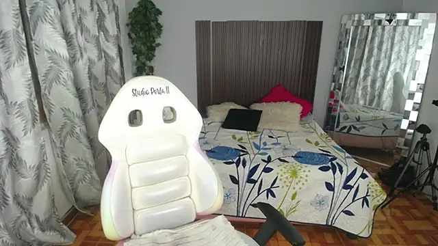 keileen luna online show from May 2026 12:42:01 PM