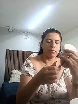 keileen luna online show from June 2026 08:47:01 PM