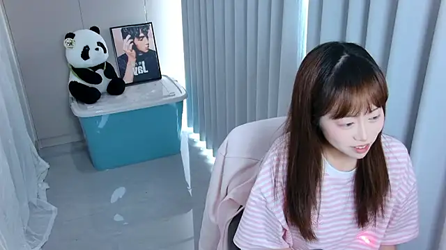 yuki-888 online show from April 2026 06:10:02 AM