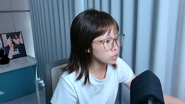 yuki-888 online show from April 2026 09:34:02 AM