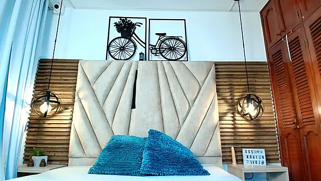 Hether t online show from February 2026 12:56:02 PM