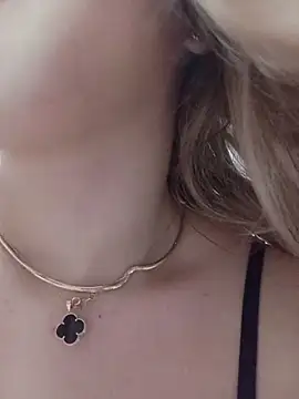 OrianaNorth online show from March 2026 07:15:01 AM