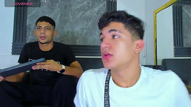 ALEX KEITH26 online show from February 2026 11:43:02 AM