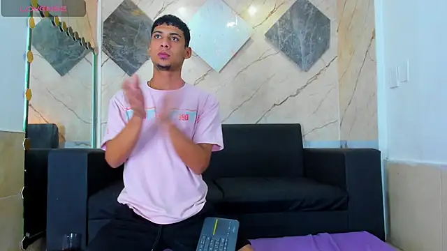 ALEX KEITH26 online show from April 2026 11:59:02 AM