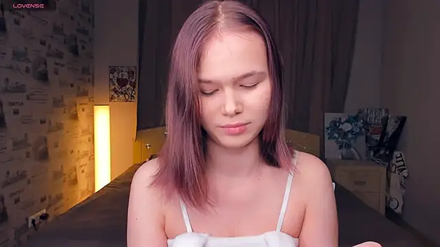 OwlLynn online show from January 2026 09:02:02 AM