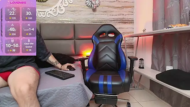 Danner Alaia online show from March 2026 07:53:01 PM