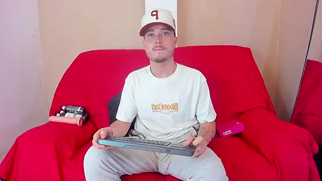 Salvattore Muller online show from April 2026 05:40:02 PM