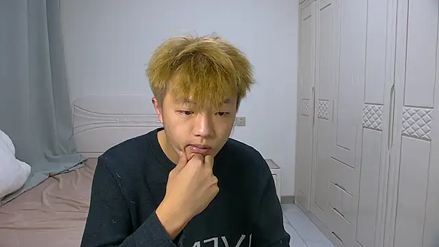 Chocolates-001 online show from February 2026 11:17:01 AM