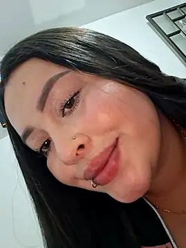 Stefaaaniii online show from January 2026 11:20:01 PM