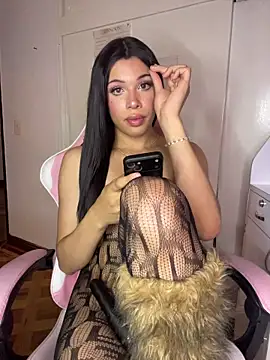 DollCamila online show from April 2026 06:10:01 PM