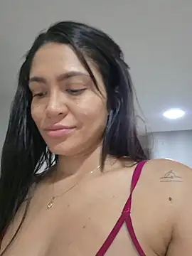 Snapshot of Ina_Jody_ chatting on May 2026 01:57:16 AM Ina Jody online show from May 2026 01:57:16 AM