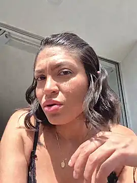 Snapshot of Ina_Jody_ chatting on July 2026 08:29:01 PM Ina Jody online show from July 2026 08:29:01 PM