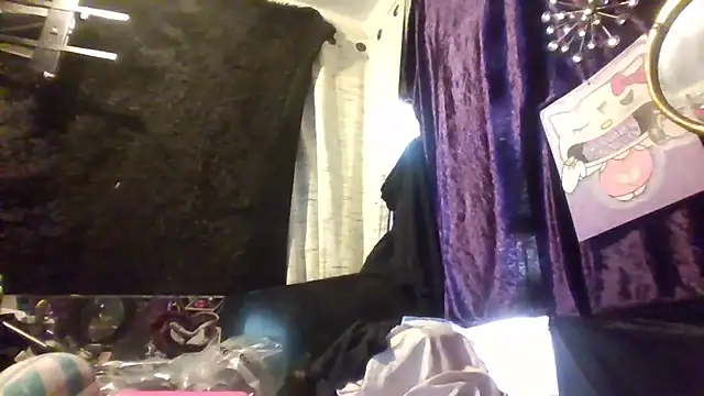 Snapshot of allymoon1369 chatting on May 2026 09:22:02 PM allymoon1369 online show from May 2026 09:22:02 PM