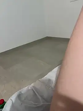 Pazzi1994 online show from April 2026 11:15:02 AM