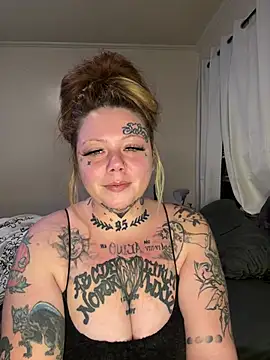 ouijamomma online show from January 2026 12:04:02 AM