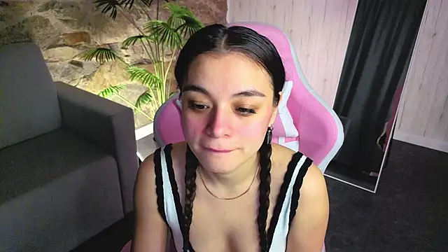 Kim Bless online show from February 2026 12:58:01 AM