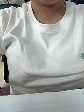 Donna9696 online show from April 2026 02:51:02 AM