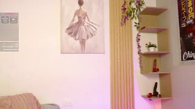 chloe peach  online show from April 2026 06:10:01 PM