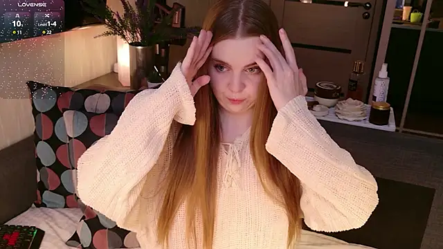 Snapshot of bratwifelina chatting on February 2026 01:56:02 PM bratwifelina online show from February 2026 01:56:02 PM