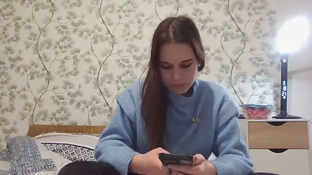 NyraLuna online show from February 2026 08:58:01 PM