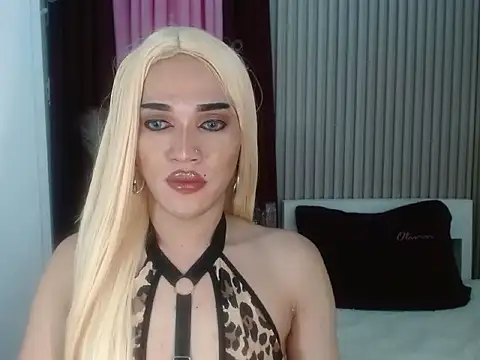 Snapshot of Kendalllust chatting on May 2026 01:53:01 PM Kendalllust online show from May 2026 01:53:01 PM