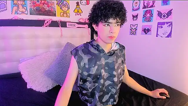 LuanRush  online show from April 2026 07:14:01 PM