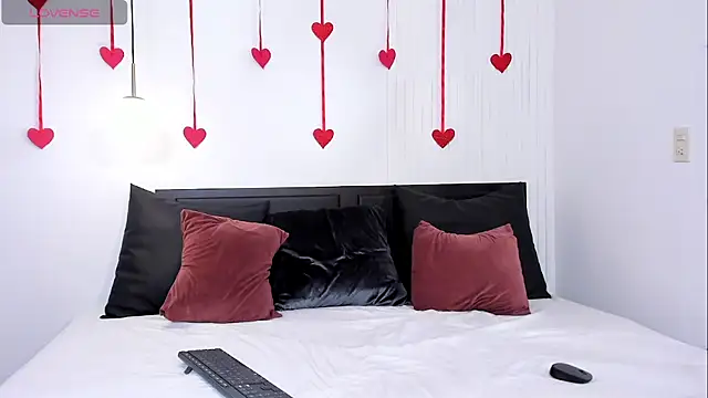 sweet shanaia online show from February 2026 04:02:01 PM