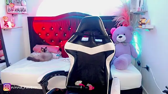 AriaDark online show from March 2026 09:03:02 PM