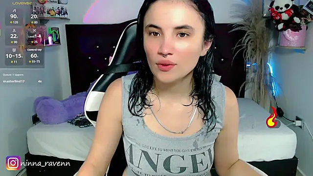 Snapshot of AriaDark chatting on May 2026 09:10:02 PM AriaDark online show from May 2026 09:10:02 PM