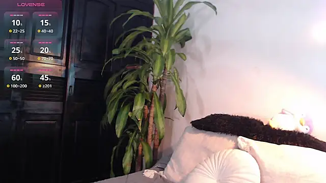 Snapshot of Mia_Volkova_ chatting on April 2026 02:45:02 PM Mia Volkova online show from April 2026 02:45:02 PM