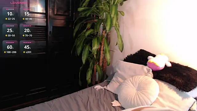 Snapshot of Mia_Volkova_ chatting on May 2026 01:49:01 PM Mia Volkova online show from May 2026 01:49:01 PM