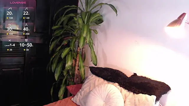 Snapshot of Mia_Volkova_ chatting on May 2026 04:01:02 PM Mia Volkova online show from May 2026 04:01:02 PM