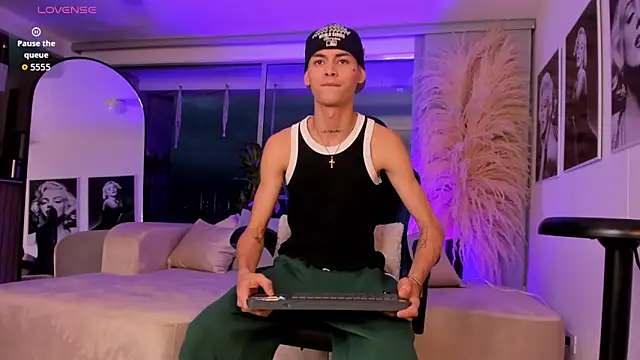 LennerCollins  online show from May 2026 10:30:01 AM