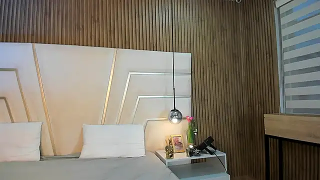 Xara Shadow online show from March 2026 11:06:01 PM