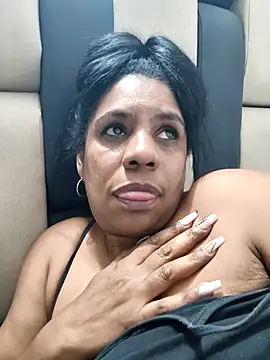 Zeyllyjhonson online show from January 2026 11:47:02 PM