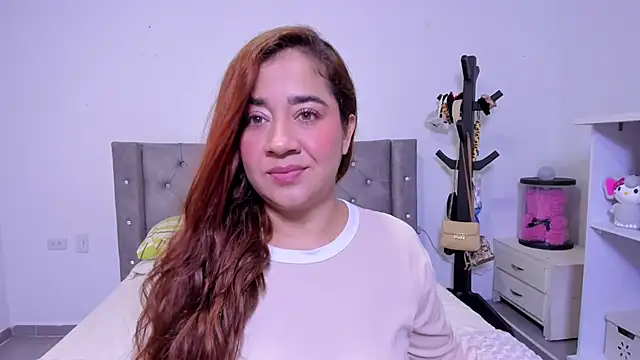 naive natty10 online show from February 2026 08:16:01 PM