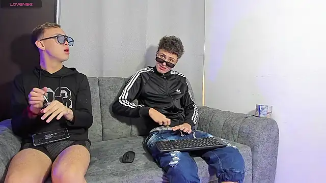 Two sexboys online show from March 2026 07:32:02 PM