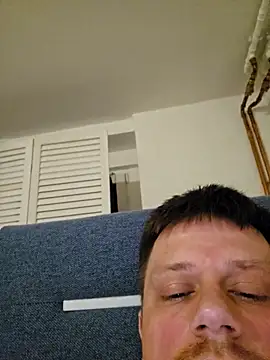 christian9pppp online show from April 2026 11:46:02 PM