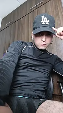 milo boy98 online show from February 2026 03:22:01 AM