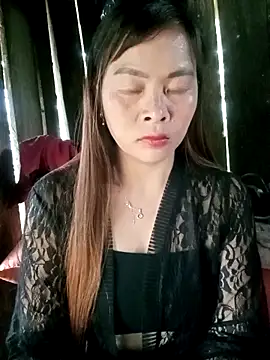 Bling sexy online show from April 2026 11:17:02 PM